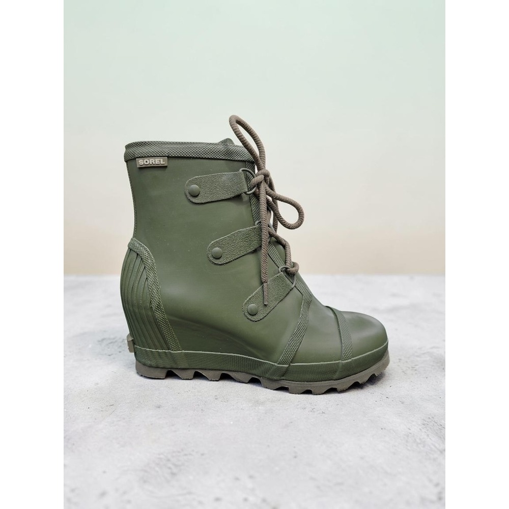 Sorel Joan Rain Wedge Boots Nori Green Olive Size 11 NL2442-383 Rare Excellent